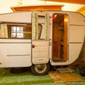 Le Alkmaar indoor city camping : “madmen” goes camping!