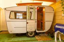 You are currently viewing Le Alkmaar indoor city camping : “madmen” goes camping!