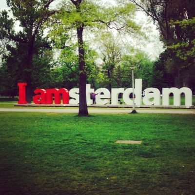 Amsterdam et le tourisme : une relation florissante mais complexe