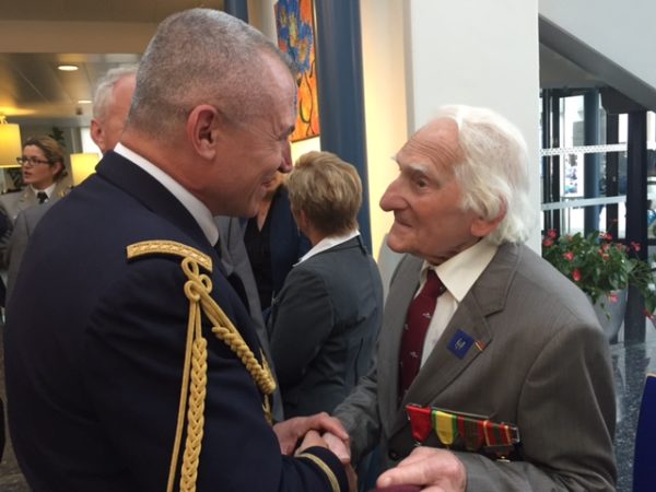 Maurice De Noury et l'attaché de défense